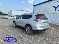2015 NISSAN ROGUE SV AWD