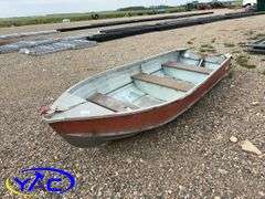 14' ALUMINUM FISHING BOAT