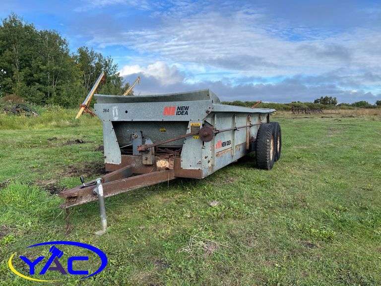 New Idea 364 Manure Spreader - For Parts
