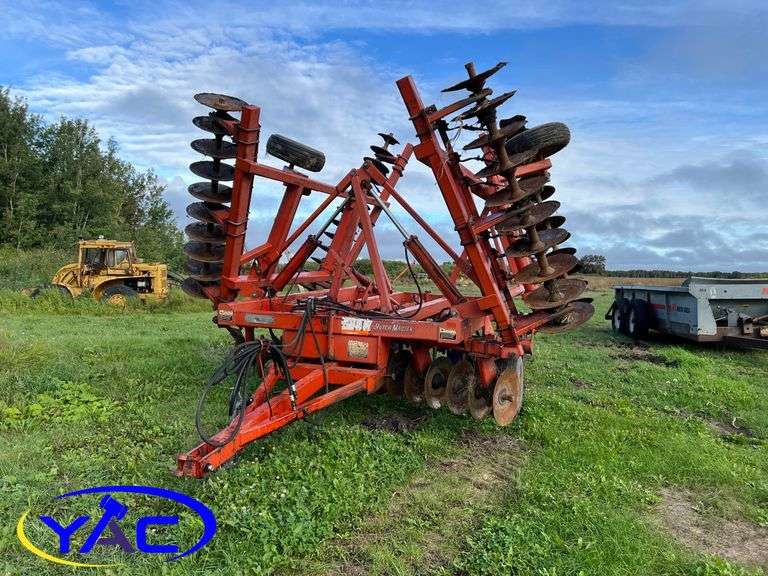 Hutch Master DOT 7600 Serues Cultivator