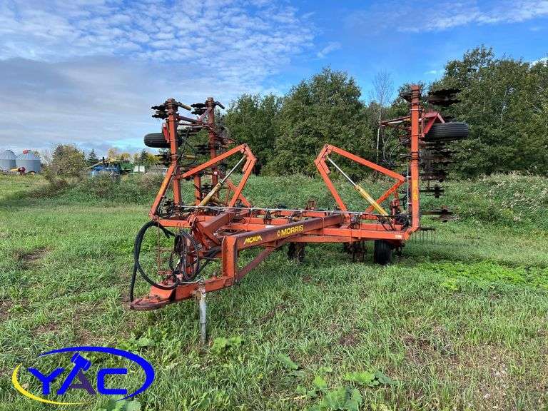 Morris Magnum CP-725 Cultivator