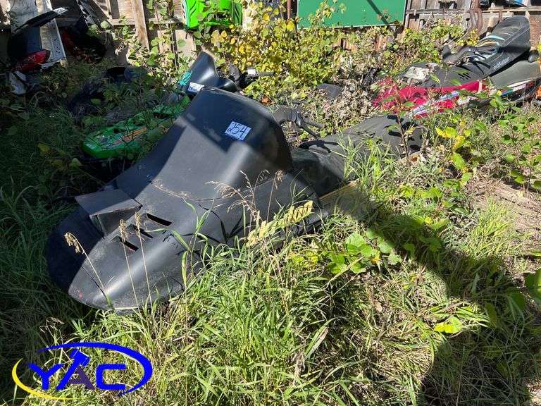 1986 SKI DOO SNOWMOBILE