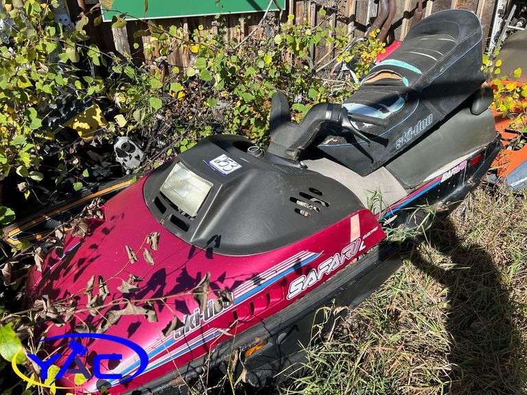 1993 SKI DOO SAFARI L SNOWMOBILE