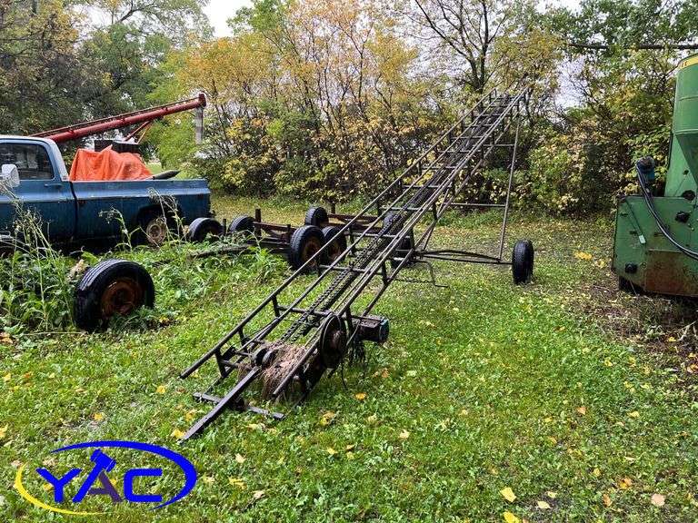 Square Bale Elevator