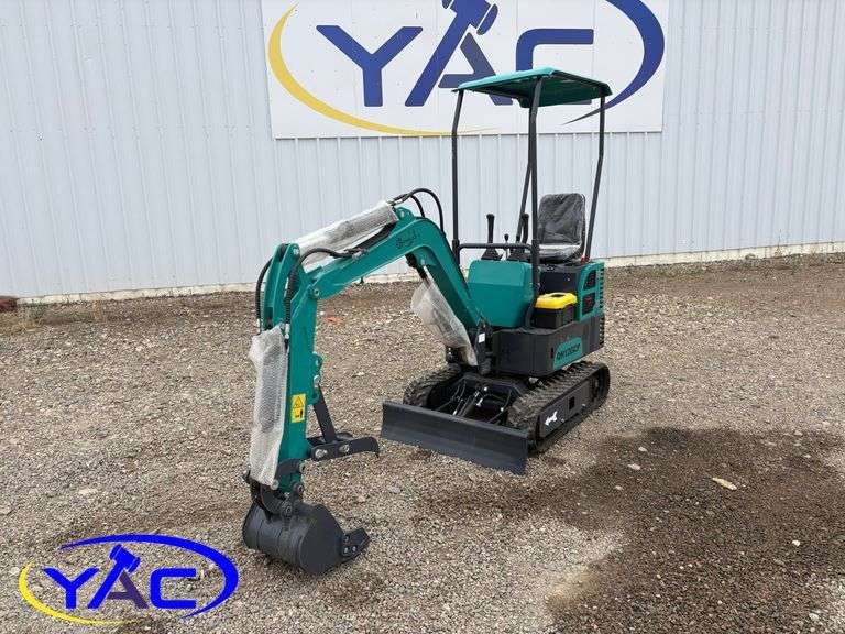 MINI DIESEL EXCAVATOR - QH12GCP