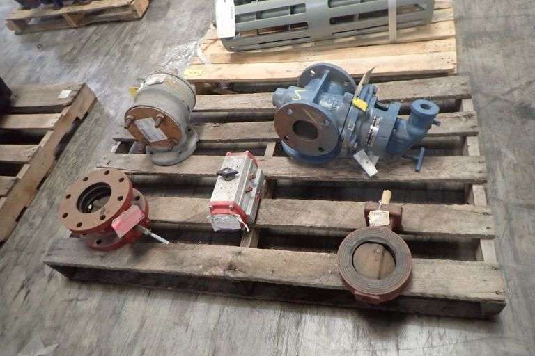 Lot of (5) Assorted Valves