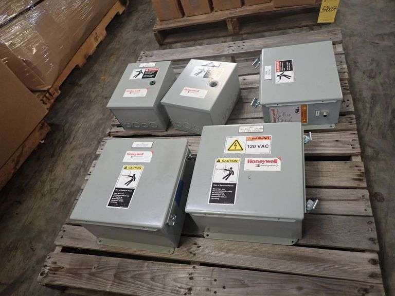 Lot of (5) Electrical Cutout Boxes with Components - Yellow Tag Auctions