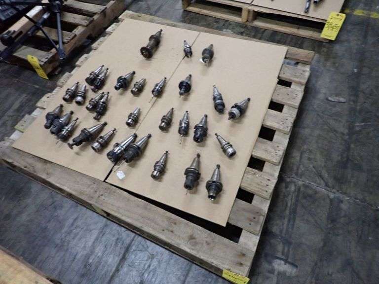 Lot of Assorted CNC Tool Holders - Yellow Tag Auctions