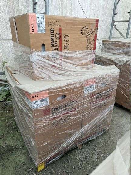 Lot of (5) Boxes of Owens Corning Fiberglass Insulation