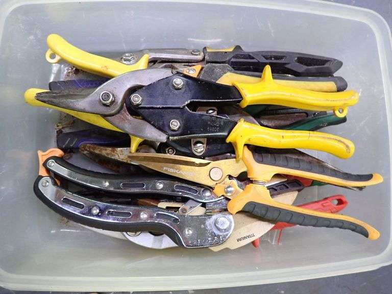 Lot of Assorted Tin Snips And Shears