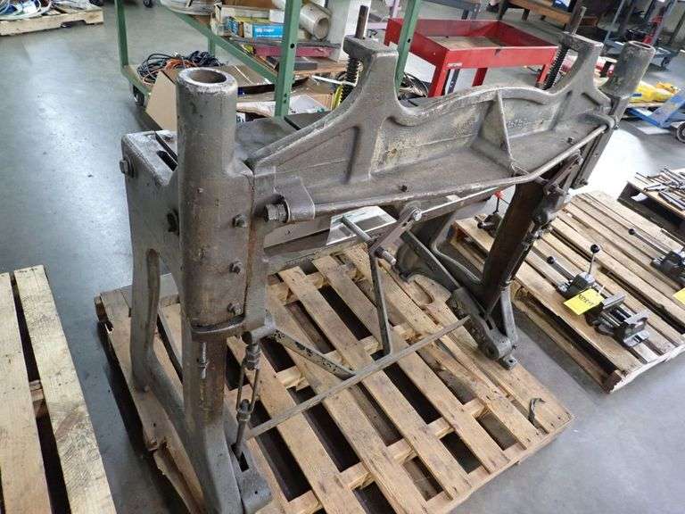 Famco No. 18-36 Foot Shear