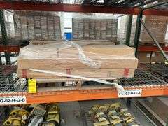 Lot of Assorted Boxes of Phillips Fluorescent Bulbs