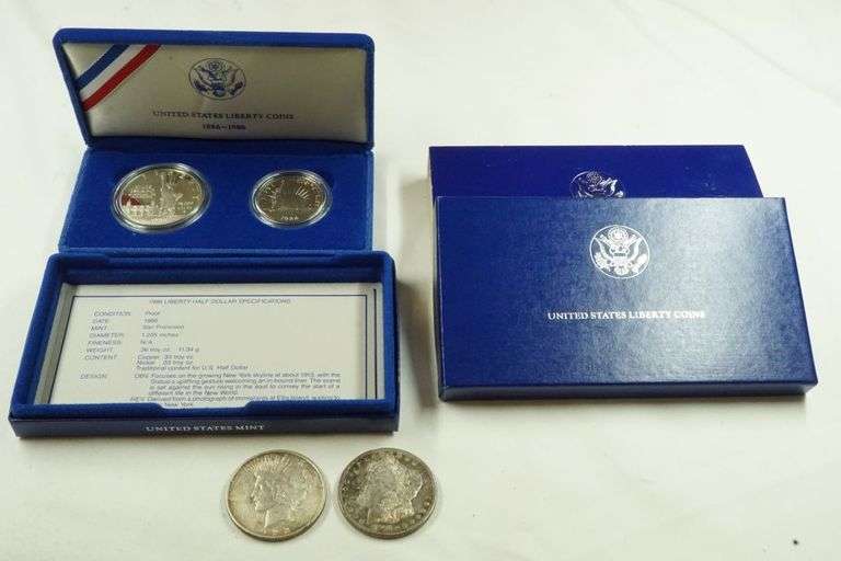 Lot of Assorted Currency