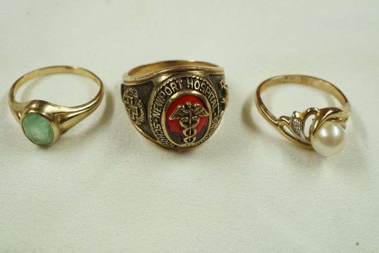 Lot of 10k Yellow Gold Jewelry