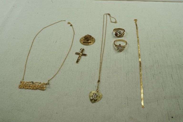 Lot of 14k Yellow Gold Jewelry
