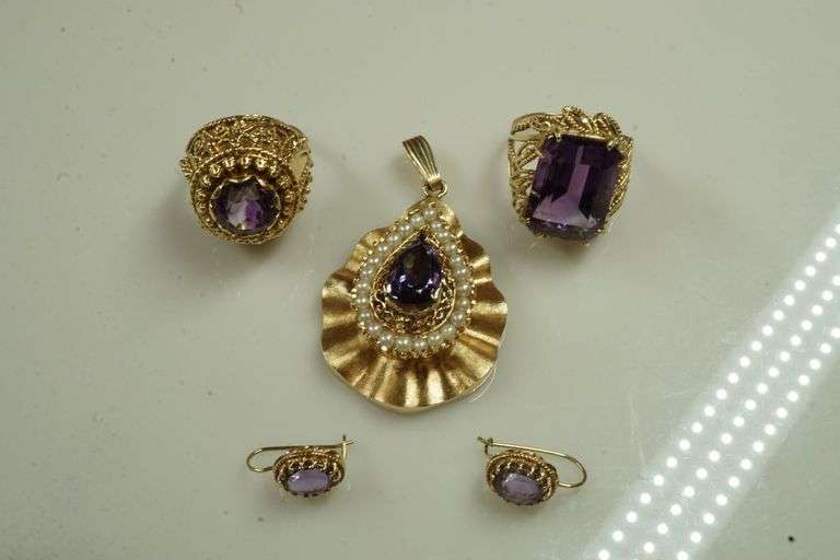 Lot of 14k Yellow Gold Jewelry w/Amethyst