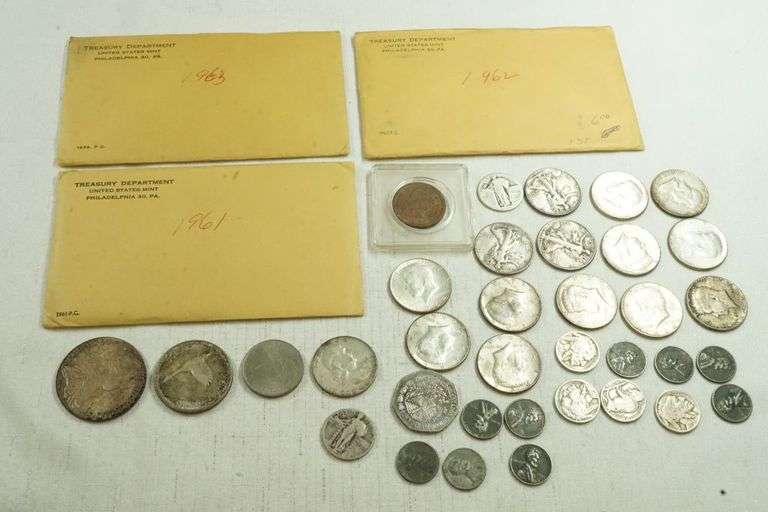 Lot of Assorted Currency