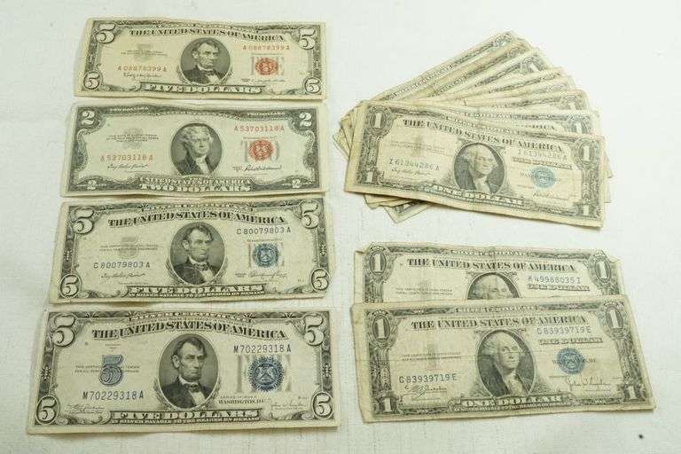 Lot of US Bills