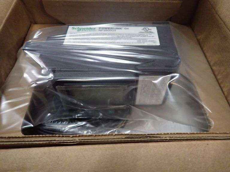 Lot of (4) Schneider Electric G-4 Series 3500 Controllers