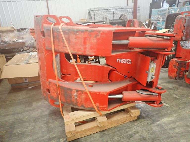 Bolzoni Auramo Roll Clamp Attachment