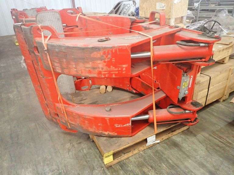 Bolzoni Auramo Roll Clamp Attachment