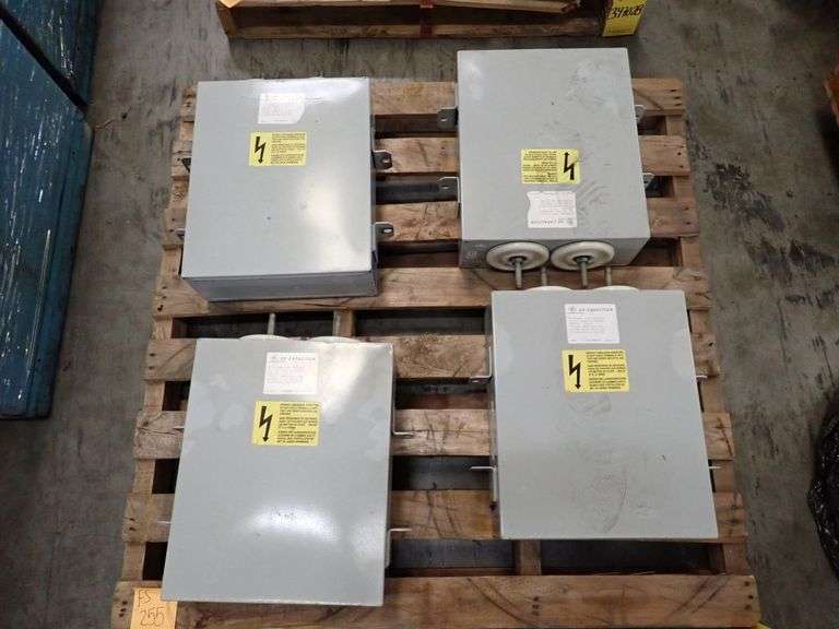 Lot of (4) GE Capacitors