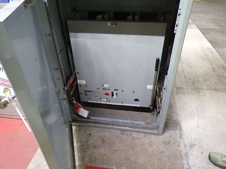 GE 1200A Power Vac Circuit Breaker