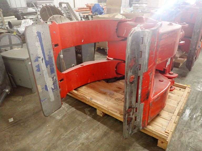 Bolzoni Auramo Roll Clamp Attachment