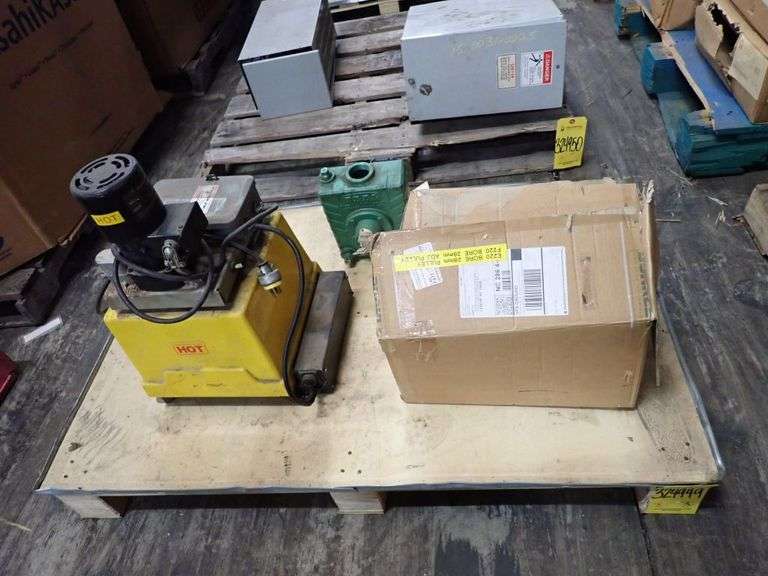 Lot of (3) Assorted Components - Yellow Tag Auctions