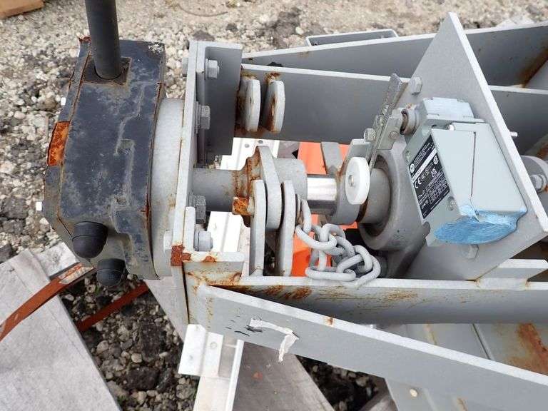 Lot of (2) Efox 40" Damper Assemblies