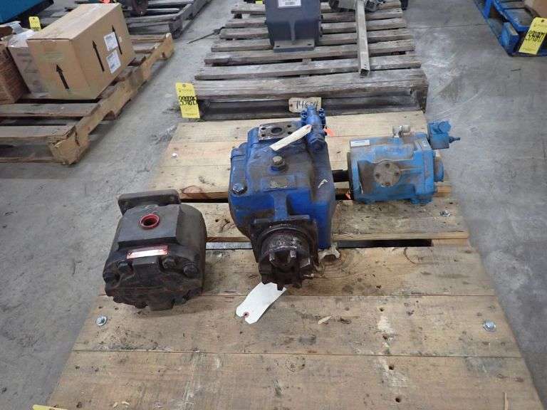 Lot of (3) Hydraulic Pumps