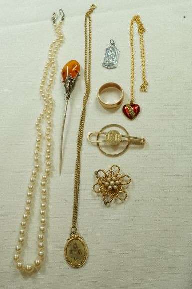 Lot of Assorted Jewelry