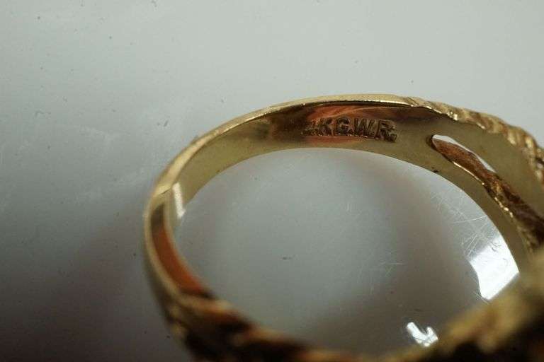 14k Yellow Gold Ring w/Opal & Diamonds