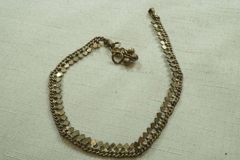 Lot of Assorted Jewelry