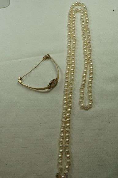 Cultivated Pearl Necklace w/14k Yellow Gold Clasp