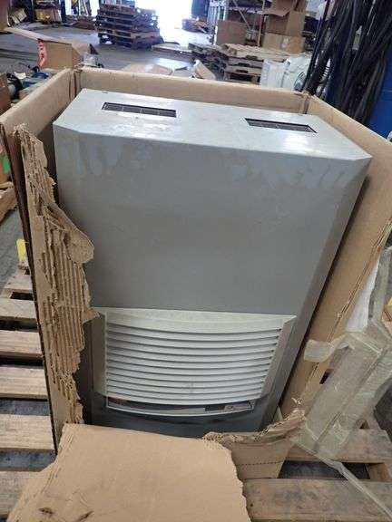 Hoffman 2000 BTU Air Conditioner