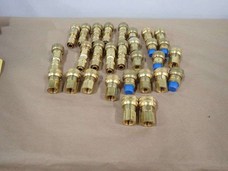 Lot of (29) Eaton Series 6000 Push Tite Couplings