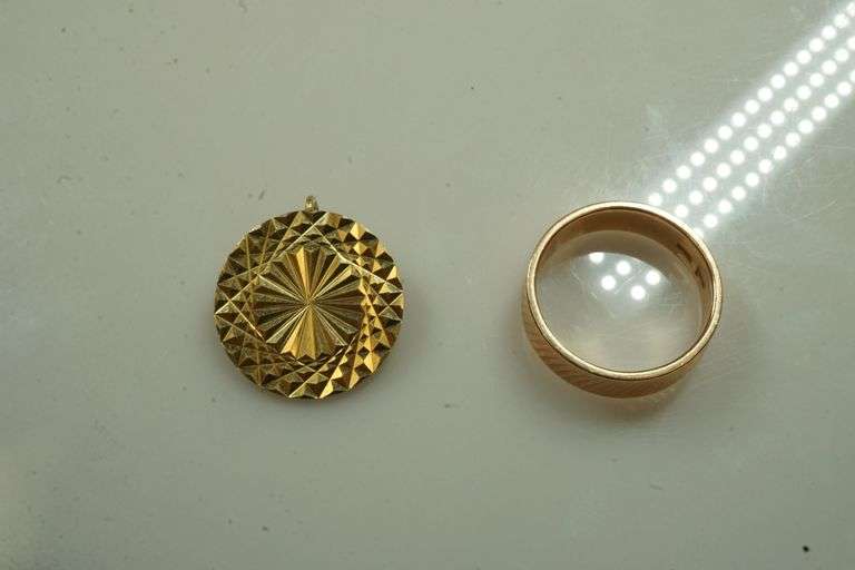 Lot of Assorted Jewelry