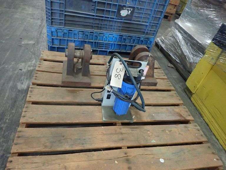 Thermosavant Oil Filtration Pump with Roller Brackets