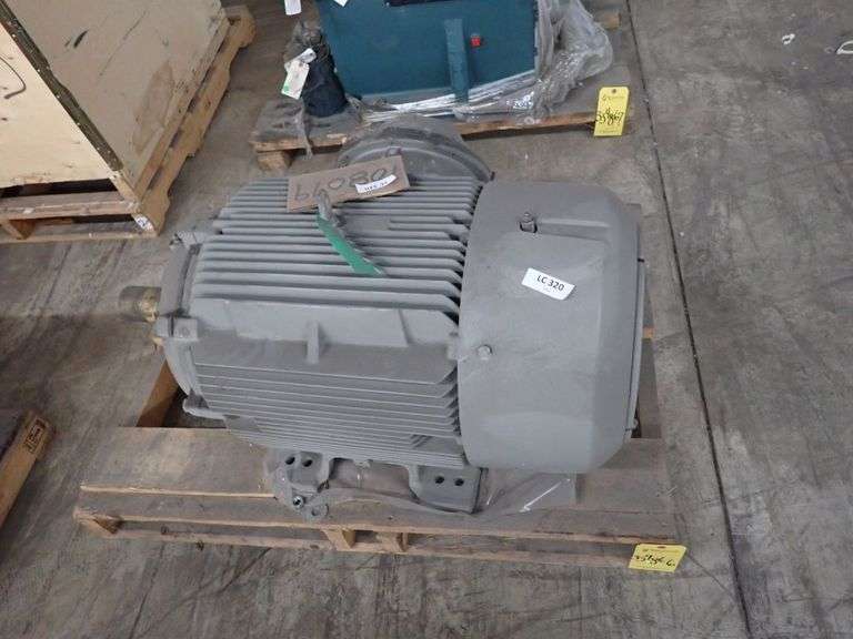 Siemens 100 HP Motor