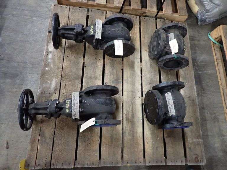 Lot of (4) Powell 4" Valves