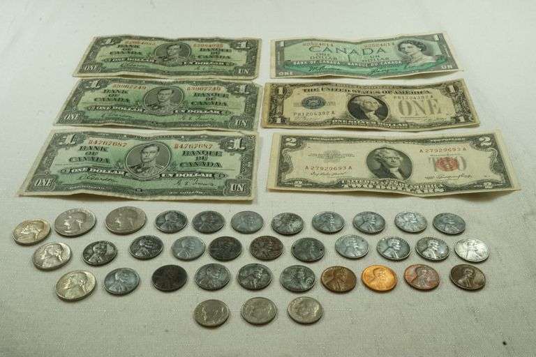 Lot of Assorted Currency