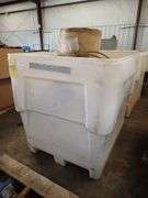 Industrial Grade Bulk Container with Industrial Components
