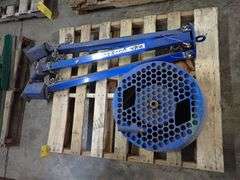 Sky Climber Stabilizing Leg with Hoist