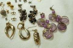 Lot of Assorted Jewelry