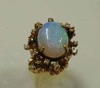 14k Yellow Gold Ring w/Opal & Diamonds