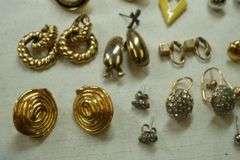 Lot of Assorted Jewelry