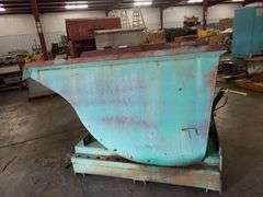 Self-Dumping Hopper