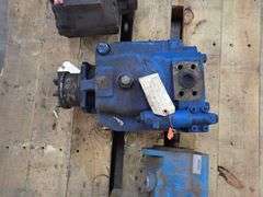 Lot of (3) Hydraulic Pumps
