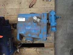 Lot of (3) Hydraulic Pumps